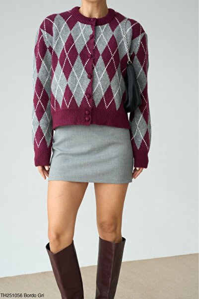 CADDELAMODA Diamond Patterned Women's Cardigan