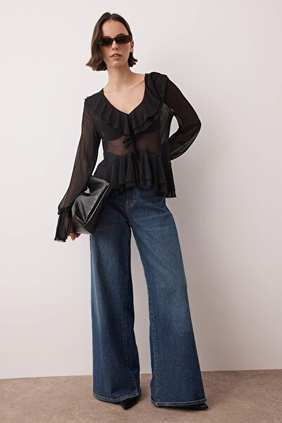 Trendyol Collection Black Tulle V-Neck Ruffle Detail Regular Stretchy Knitted Blouse Twoaw26Bz00324