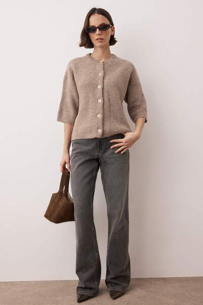 Trendyol Collection Wardrobe Essentials Mink Soft Textured Wide Fit Short Sleeve Basic Knitwear Cardigan |   Twoaw26Hi00251