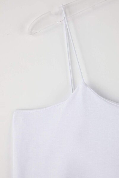 Trendyol Curve قميص داخلي متعدد الألوان مكون من 3 قطع بحزام رفيع مقاس كبير TBBAW26CV00001