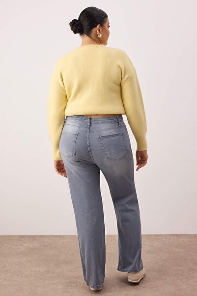 Trendyol Curve Gray High Waist Stretch Fabric Spanish Leg Flare Fit Plus Size Jeans Tbbaw23Je00001