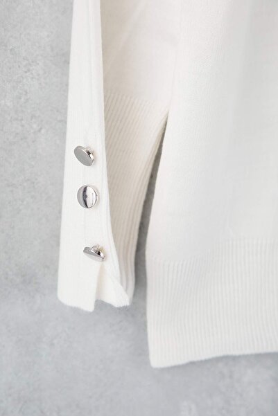 Trendyol Curve Екру пуловер с V-образно деколте и копчета TBBAW23AN00043