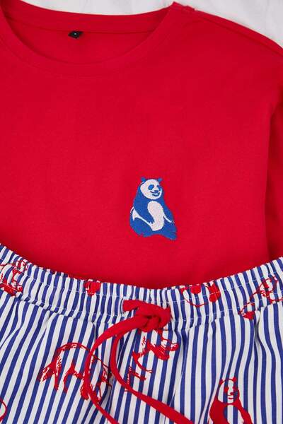 Trendyol Collection Rotes reguläres Homewear-Pyjama-Set mit Tiermotiv TMNAW26PT00064