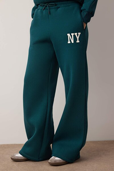 Trendyol Collection Teen Emerald Green Embroidered Stand Collar Zipper Wideleg/Wide Leg Knitted Tracksuit Set Twoaw26Au00081