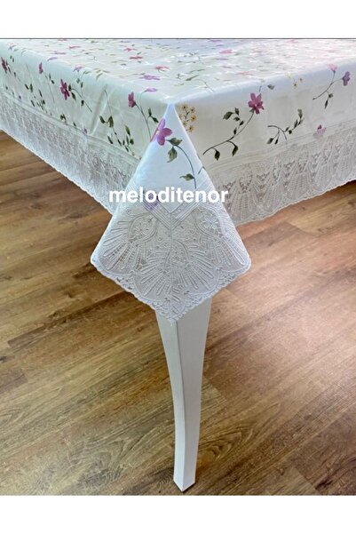 TNR مفرش طاولة مستطيل من قماش PVC مزين بالدانتيل الزهري الفاخر ذو اللون الأرجواني الصغير من Meiwa
