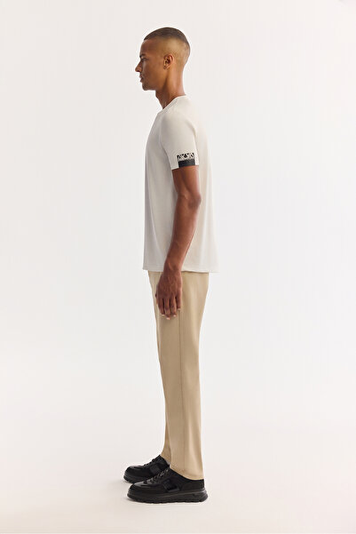 Avva Men's Ecru Crew Neck Soft Touch Bi-Stretch Printed Regular Fit T-Shirt A52Y1022