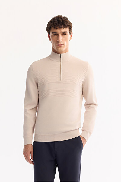 Avva Men's Beige Stand Collar Zippered Rayon Non-Pilling Knitwear Regular Fit Sweater A52Y5021