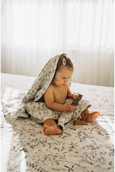 Caline Baby بطانية موسلين جاكار 4 طبقات بلون النعناع - نمط فرع الزيتون 110x11...