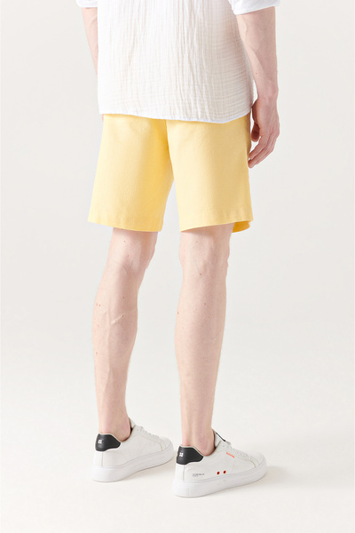 Avva Erkek Sarı %100 Pamuk Yandan Cepli Beli Lastikli Keten Dokulu Relaxed Fit Şort E003603