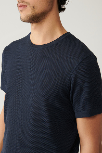 Avva Men's Light Navy Blue Crew Neck Textured Knit T-Shirt E005027
