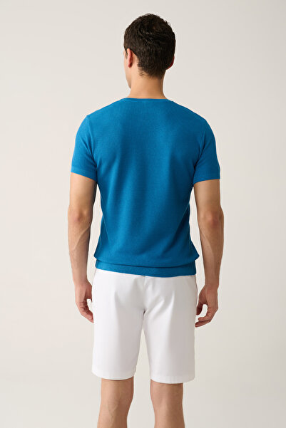 Avva Men's Blue Crew Neck Textured Knit T-Shirt E005027