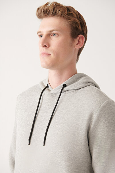 Avva Graues Herren-Sweatshirt mit Kapuze und 3 Fäden aus Baumwolle E 001018