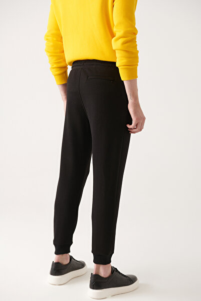 Avva Men's Black Lace-Up Waist Elastic 3 Thread Raised Sweatpants E 003402