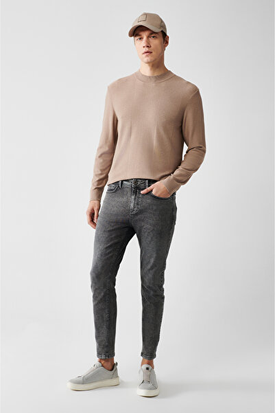 Avva Men's Gray Distressed Washed Coated Knitted Jeans B 003517