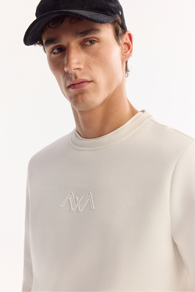 Avva Чоловічий білий велосипедний комір бавовняний шардоне з принтом Regular Fit Sweatshirt B001033