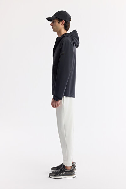 Avva Men's Black Hooded Water Repellent Windproof Seasonal Comfort Fit Coat A51Y6053