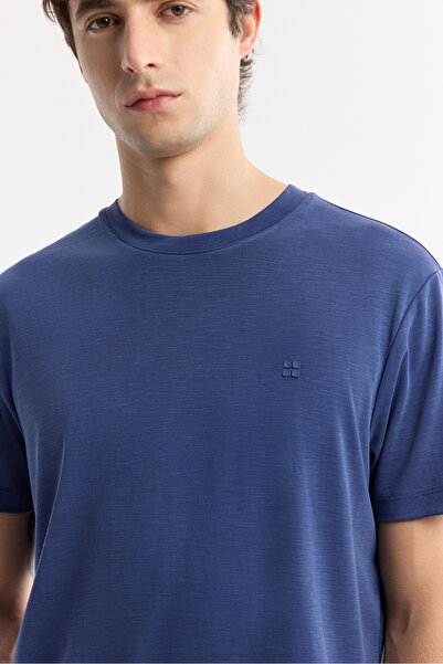 Avva Ανδρικό Indigo Μπλουζάκι με Στρογγυλή Λαιμόκοψη Bi-Stretch Soft Touch Basic Κανονική Εφαρμογή T-Shirt B001031