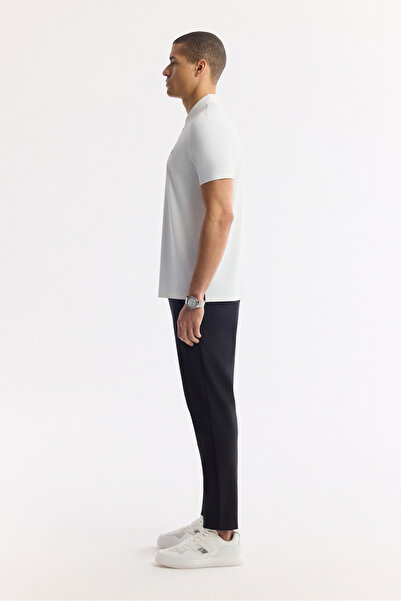 Avva Men's White Non-Curling Polo Neck Bi-Stretch Technical Fabric Regular Fit T-Shirt A51Y1156