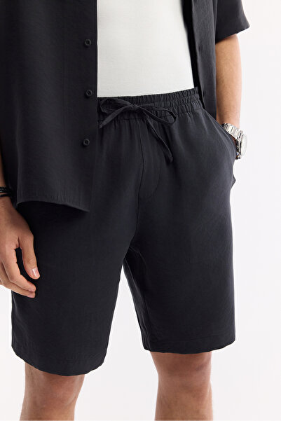 Avva Erkek Siyah Beli Lastikli Bağcıklı Soft Touch Relaxed Fit Şort A51Y3703