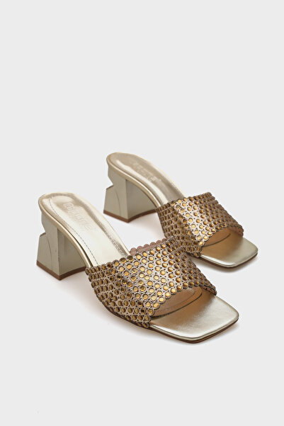 Capone Outfitters Γυναικείες παντόφλες Lora με μεσαίο τακούνι Blunt Toe Stone