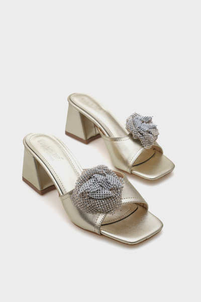 Capone Outfitters Medium Heeled Women's Slippers with Stone Buckle