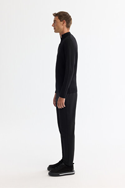 Avva Ανδρικό πουλόβερ με μαύρο γιακά με φερμουάρ και λεπτομέρεια με λεπτή γραμμή, μαλακό πλεκτό πουλόβερ κανονικής εφαρμογής A42Y5071