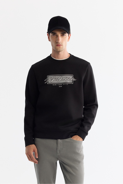 Avva Men's Black Crew Neck Easy-Iron Cotton Regular Fit Sweatshirt A42Y1270