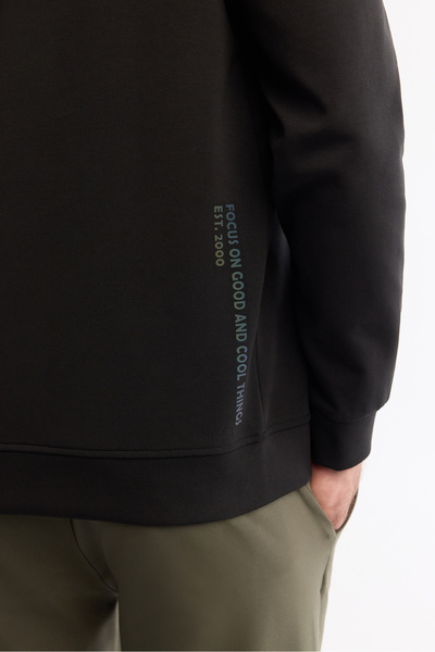 Avva Ανδρικό φούτερ με λαιμόκοψη μαύρο βαμβακερό εμπριμέ ελαστάνη Regular Fit A42Y1286