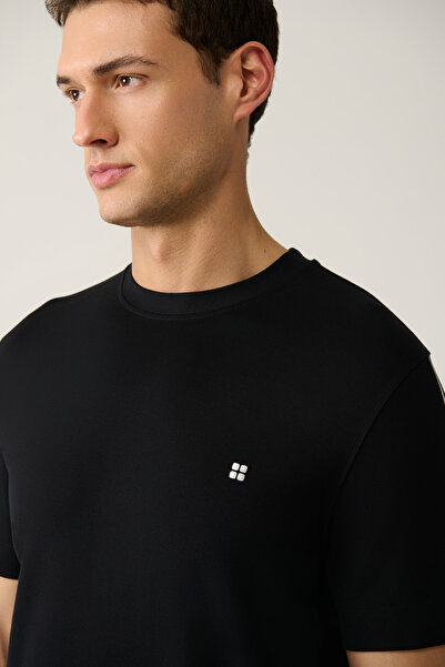 Avva Ανδρικό μπλουζάκι με στάμπα με λαιμόκοψη μαύρο Soft Touch A41Y1327