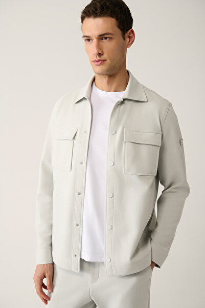 Avva Чоловіча сорочка класичного крою з діагональним коміром, двома кишенями та кришками, комфортного крою A41Y2048