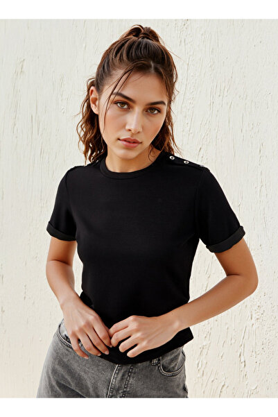 2Xtremz Button Detail T-shirt with Crew Neck