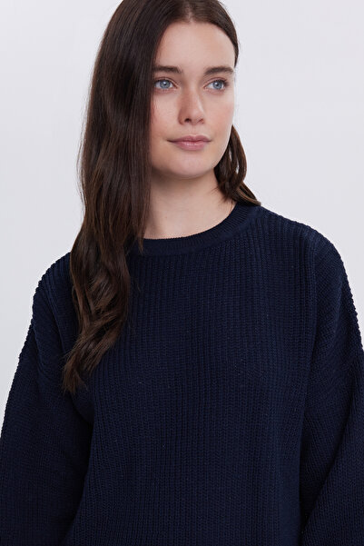 Tudors Women's Oversized Wide Cut Knitted Detailed Crew Neck Navy Blue Sweater