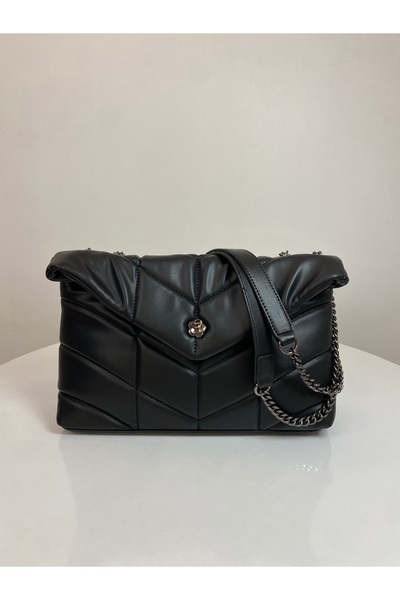 BK Bags & Accessories حقيبة يد وكتف نسائية مبطنة مع حزام سلسلة