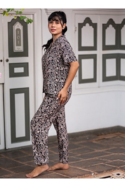 Aadaraya Pyjama Set Shirt and Trousers