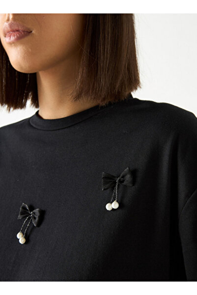 2Xtremz Bow Accent T-shirt With Short Sleeves