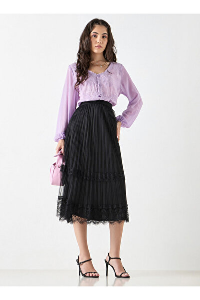 2Xtremz Pleated Midi Skirt with Elasticated Waistband and Lace Detail