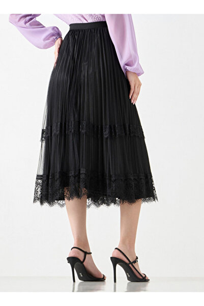 2Xtremz Pleated Midi Skirt with Elasticated Waistband and Lace Detail