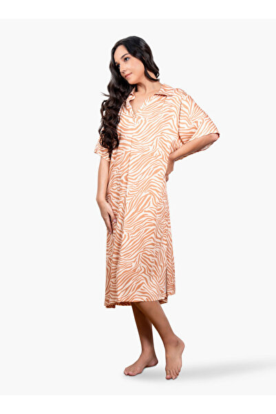 Aadaraya Aadaraya All-Over Print Sleepshirt