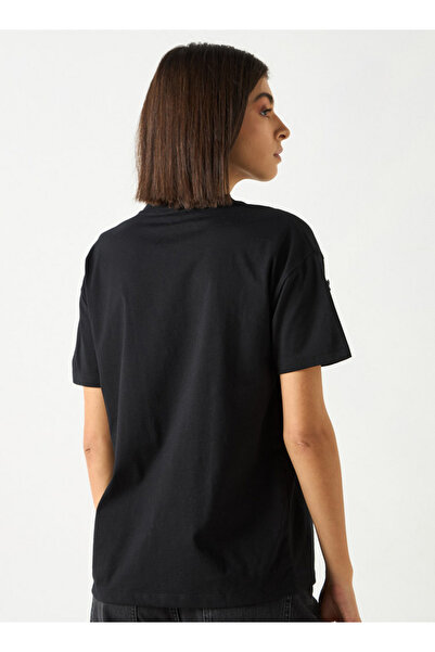 2Xtremz Bow Accent T-shirt With Short Sleeves