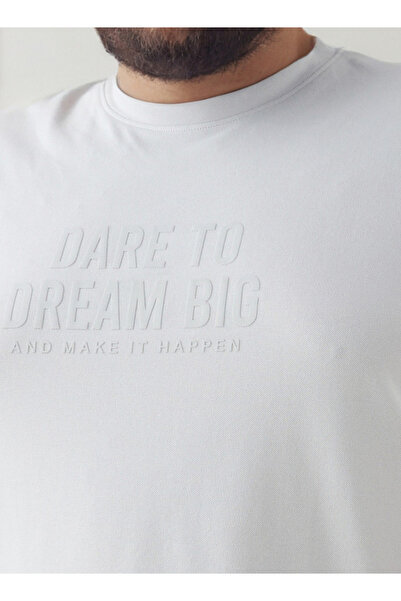 FAV Men Regular Fit Crew Neck Short Sleeves Slogan Print T-shirt