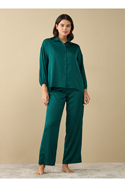 FAV قميص سادة بأكمام طويلة ومجموعة بيجامة