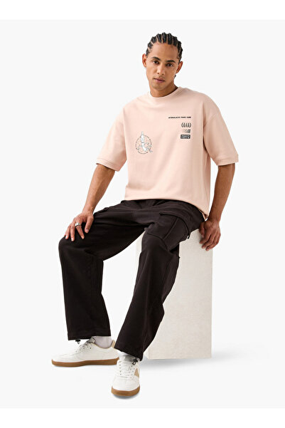 SP Characters تي شيرت بطبعة ريك ومورتي برقبة دائرية وأكمام قصيرة