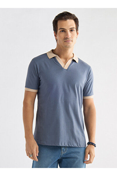 FAV Colourblock Polo T-shirt with Short Sleeves