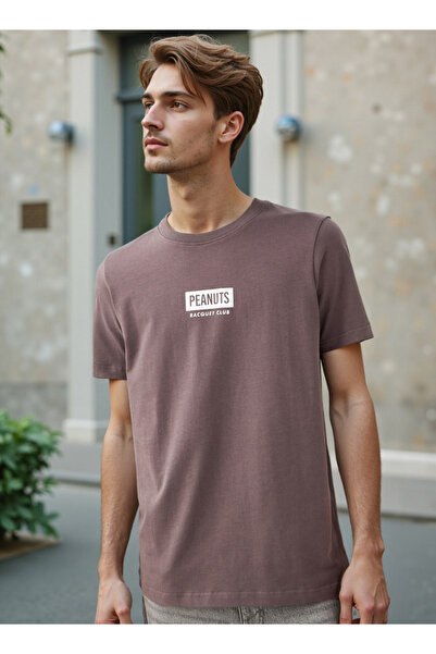 FAV Peanuts Print T-shirt with Crew Neck