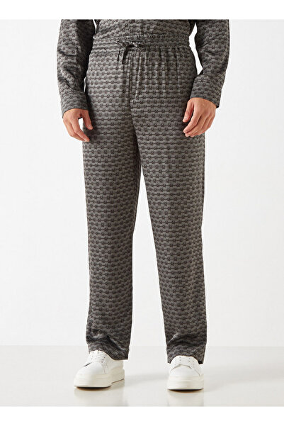Emperor All-over Print Pants With Drawstring Closure And Pockets
