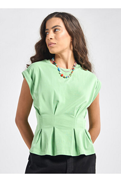 FAV T-shirt with Pleat Detail