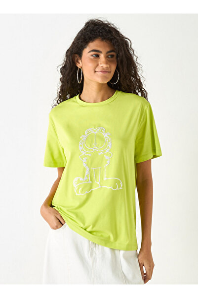 SP Characters تي شيرت مطرز بشخصية جارفيلد مع رقبة دائرية وأكمام قصيرة