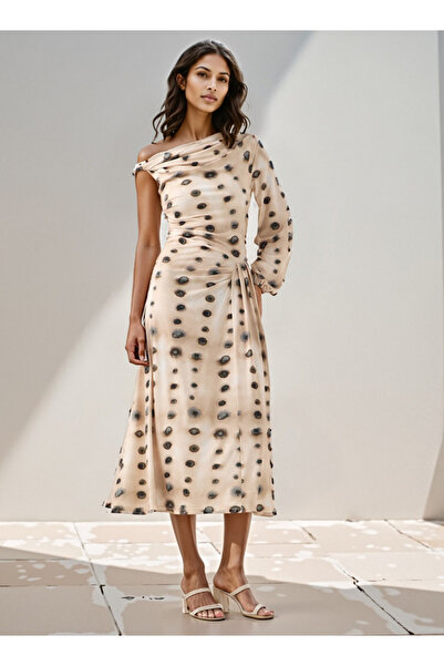 Iconic فستان بكتف واحد مطبوع بالكامل مع تفاصيل متدلية