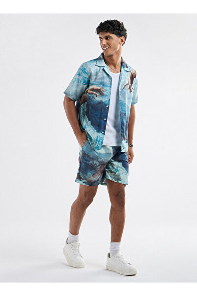 FAV All-over Graphic Print Shorts With Drawstring Closure And Pockets