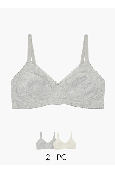 FAV مجموعة من قطعتين - حمالة صدر بتفاصيل دانتيل وإغلاق بخطاف وعين